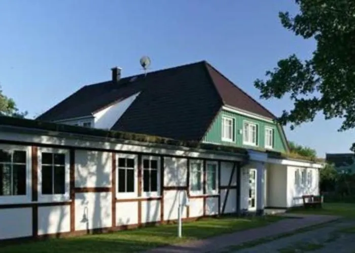 Gaestehaus _ Strandhalle